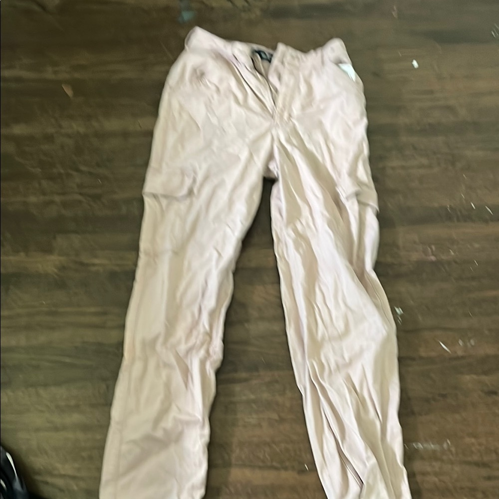 Hollister Women's Boyfriend Jeans in Light Tan